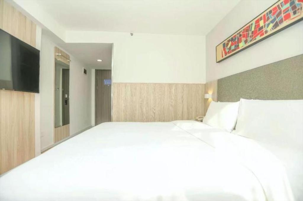 Hanting Hotel Chengdu Kuanzhai Alley Exterior photo